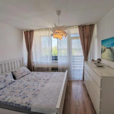 Appartement 3-room In A Location, Ideal For A Family